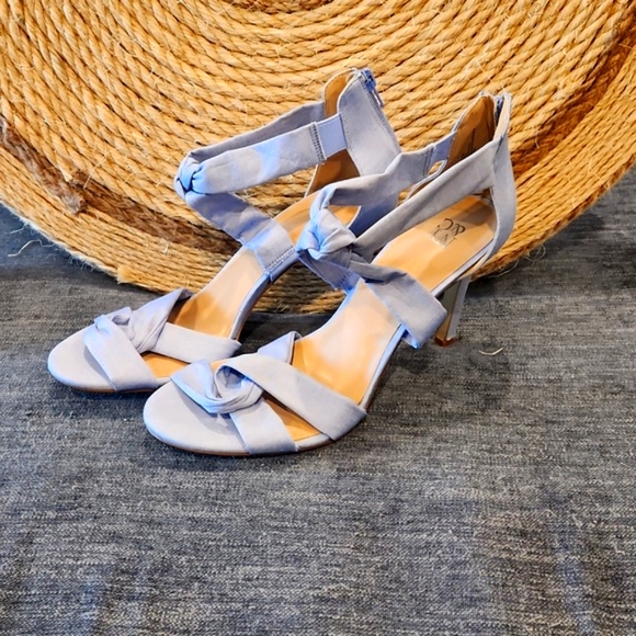 Womens New York & Company Blue Linen Heels sz10 - Picture 2 of 4